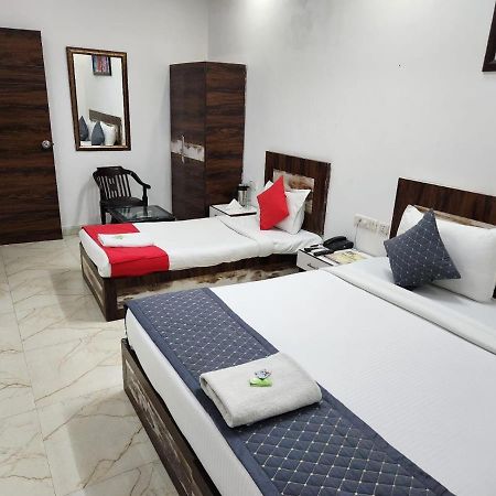 Hotel Clayton Near Igi Airport Delhi Nowe Delhi Zewnętrze zdjęcie