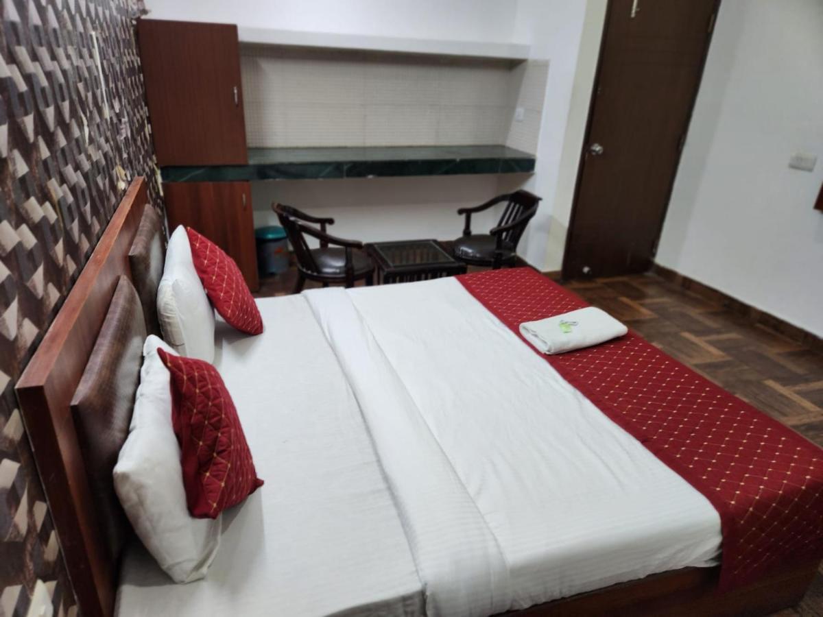 Hotel Clayton Near Igi Airport Delhi Nowe Delhi Zewnętrze zdjęcie