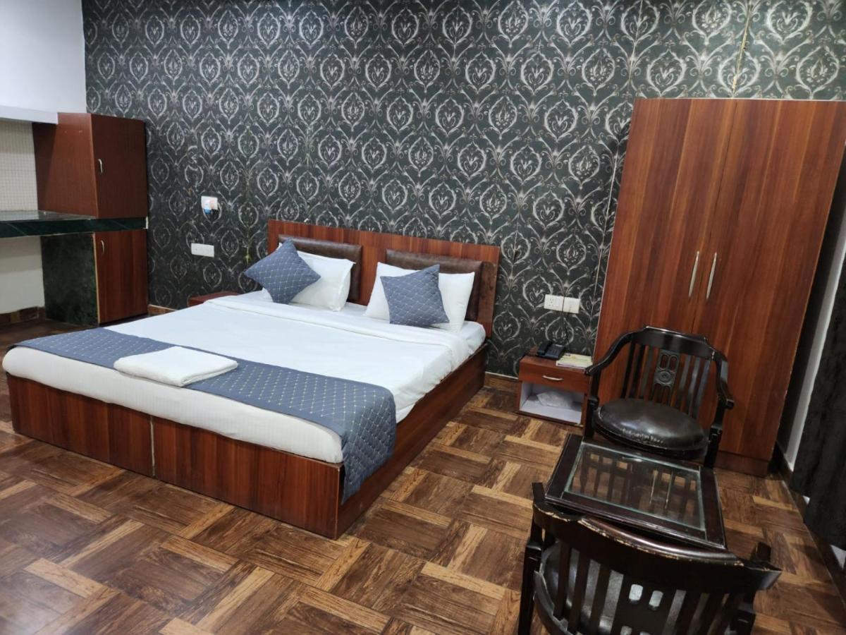 Hotel Clayton Near Igi Airport Delhi Nowe Delhi Zewnętrze zdjęcie