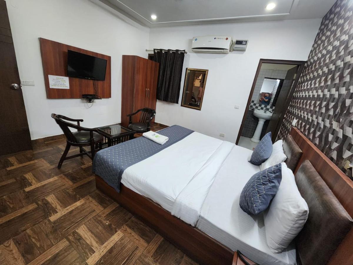 Hotel Clayton Near Igi Airport Delhi Nowe Delhi Zewnętrze zdjęcie