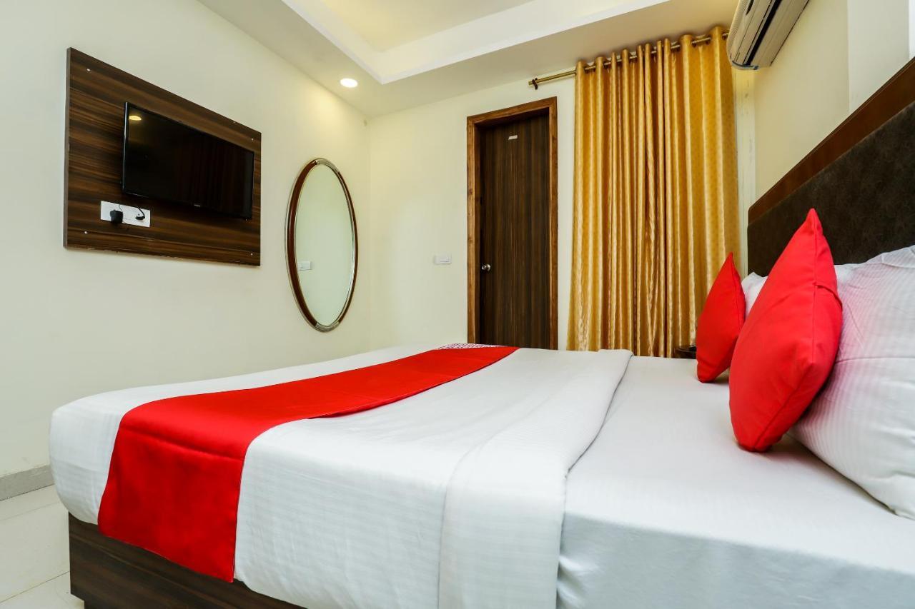 Hotel Clayton Near Igi Airport Delhi Nowe Delhi Zewnętrze zdjęcie