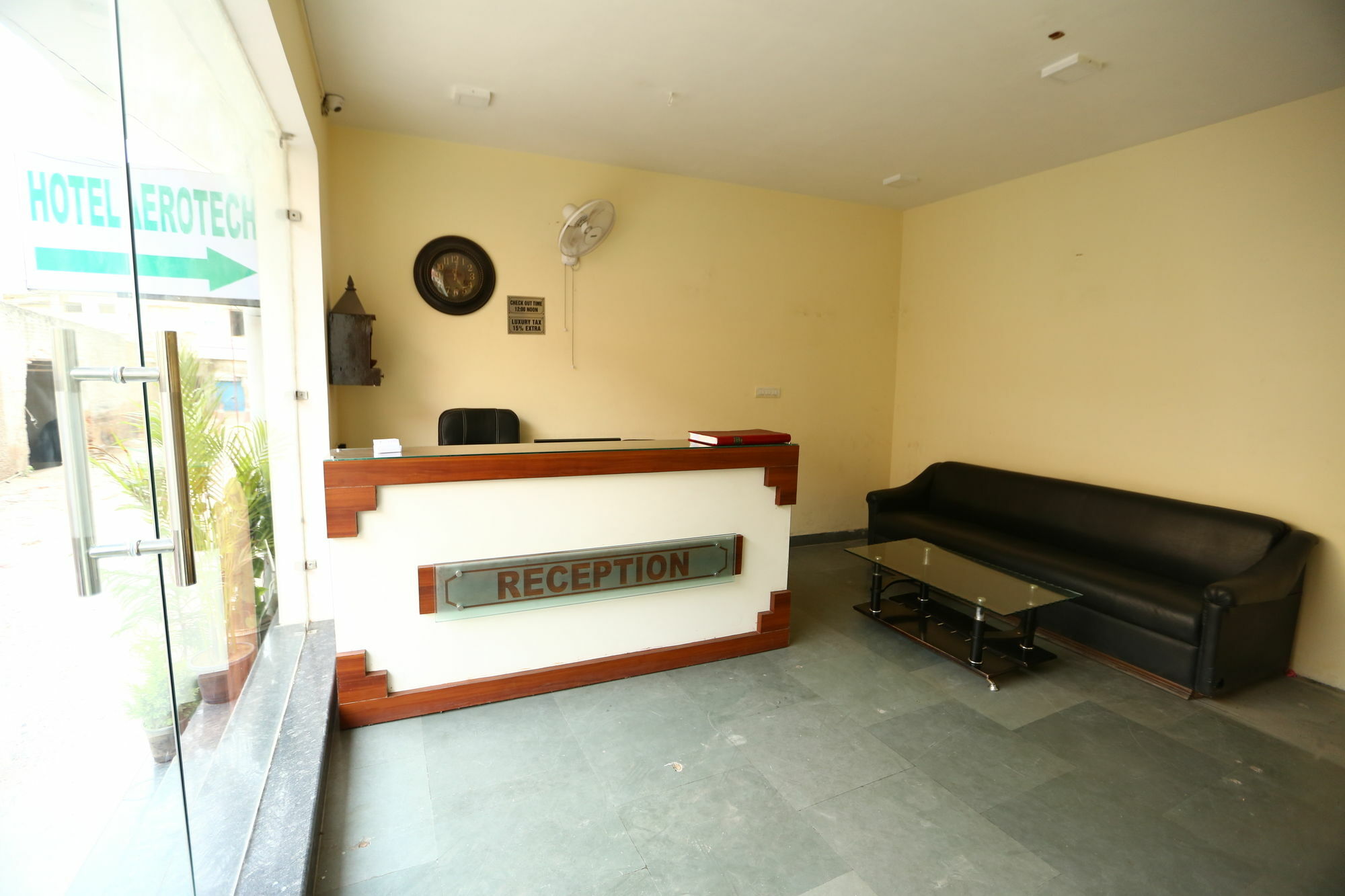 Hotel Clayton Near Igi Airport Delhi Nowe Delhi Zewnętrze zdjęcie